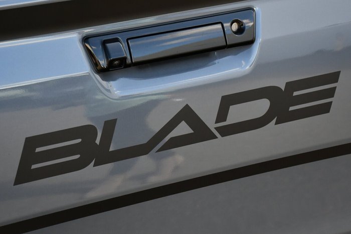 2025 Isuzu D-MAX BLADE
