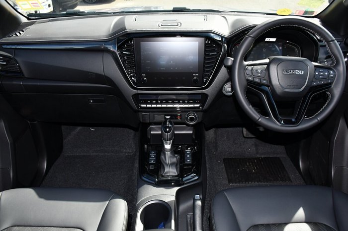2025 Isuzu D-MAX BLADE