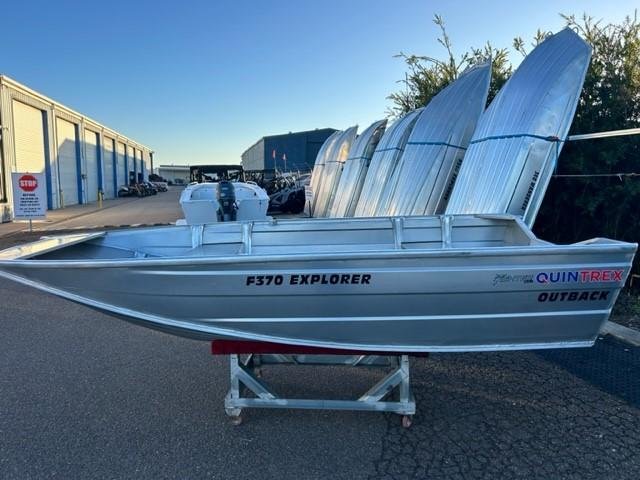 2025 QUINTREX F370 Outback Explorer