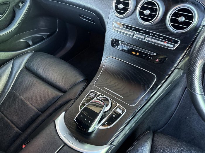 2019 Mercedes-Benz GLC-Class GLC200