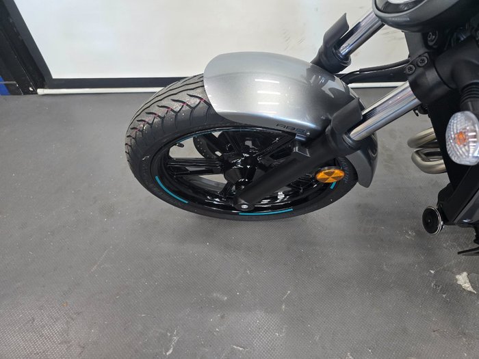 2025 Kawasaki VULCAN S CAFE Black