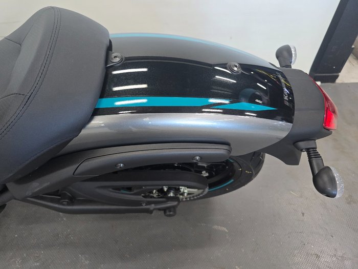 2025 Kawasaki VULCAN S CAFE Black