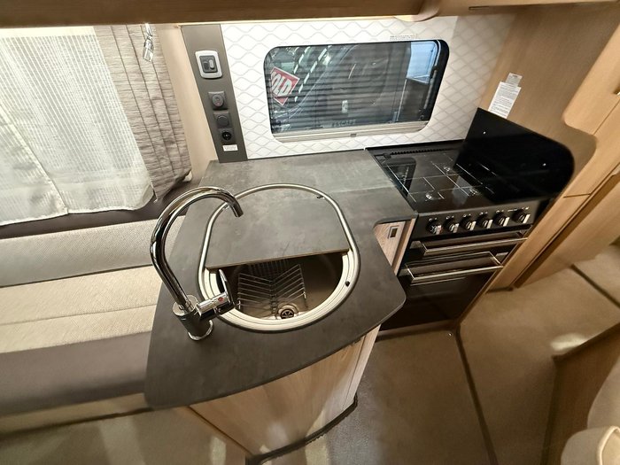 2020 Auto-Trail TRACKER EB