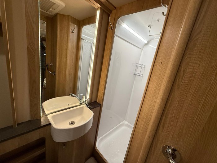 2020 Auto-Trail TRACKER EB