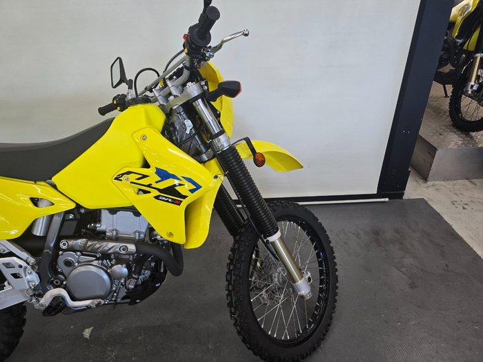 2022 Suzuki DR-Z400E Yellow