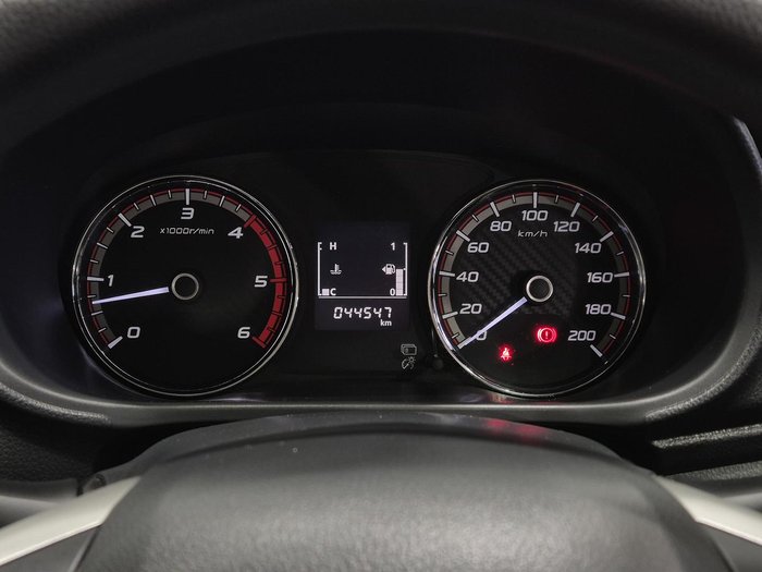 2019 Mitsubishi Triton GLX MR MY19 4x2 White