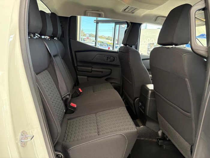 2024 Mitsubishi Triton GLX+