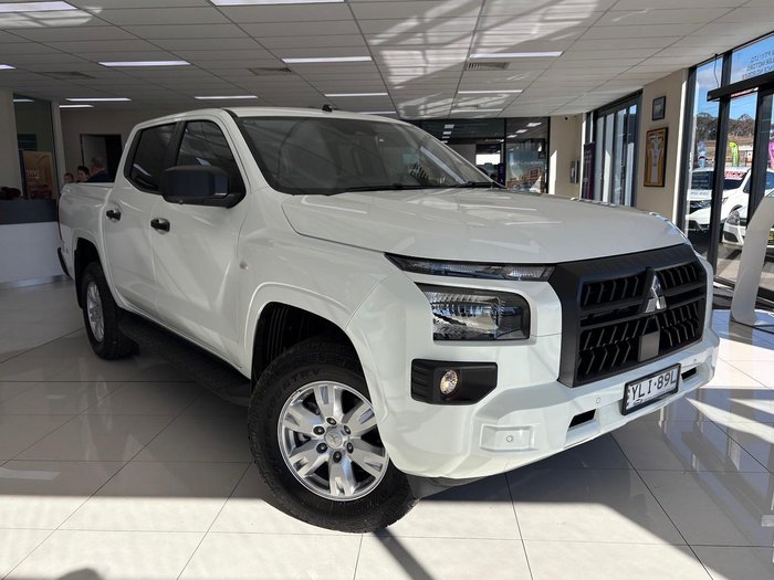 2024 Mitsubishi Triton GLX+