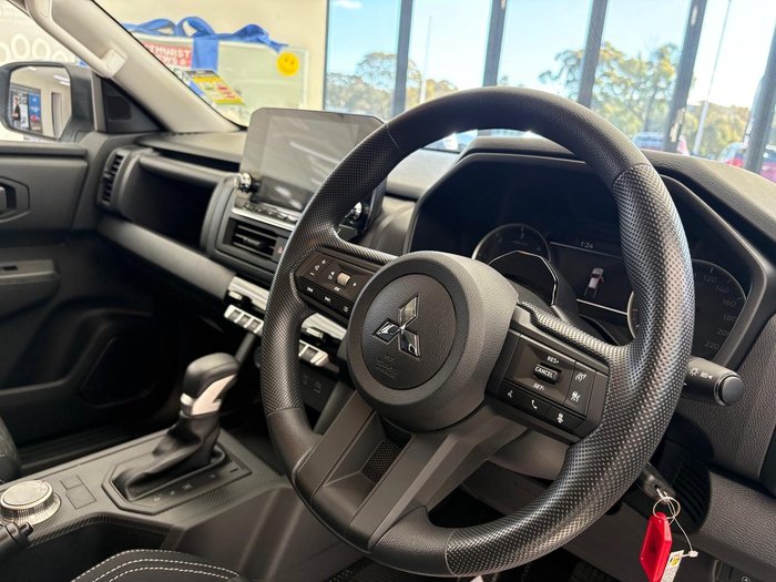 2024 Mitsubishi Triton GLX+