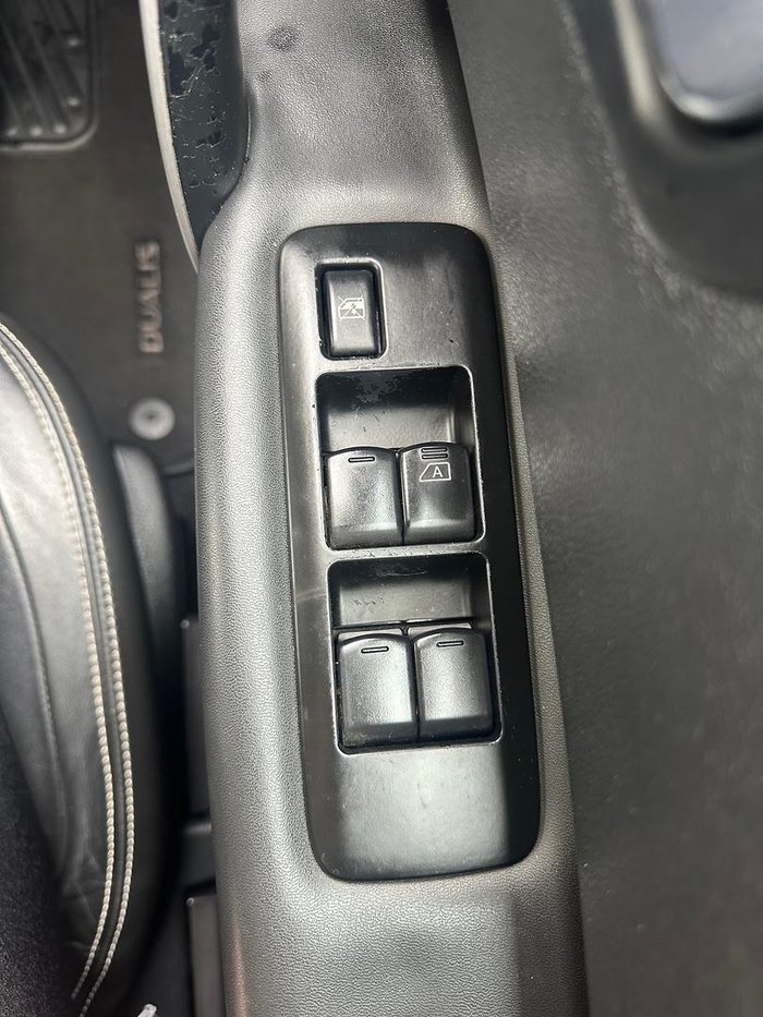 2012 Nissan Dualis Ti-L