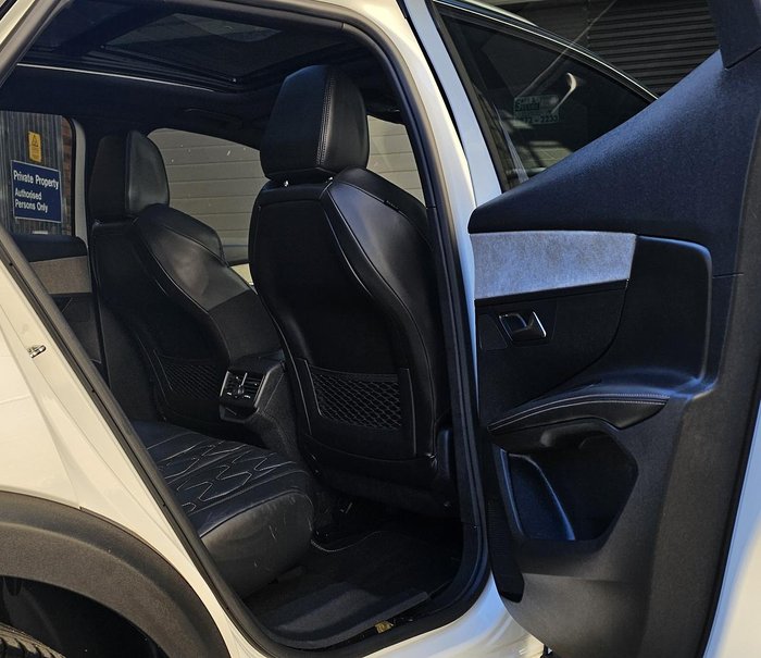 2018 Peugeot 3008 GT P84 MY18 Pearl White