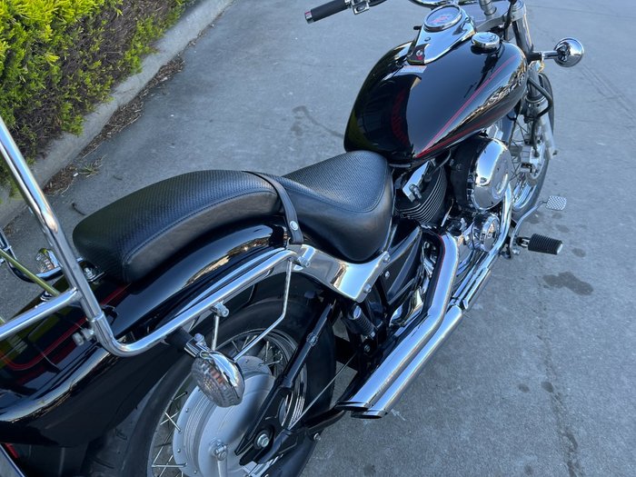 2011 Yamaha XVS650 V-STAR CUSTOM