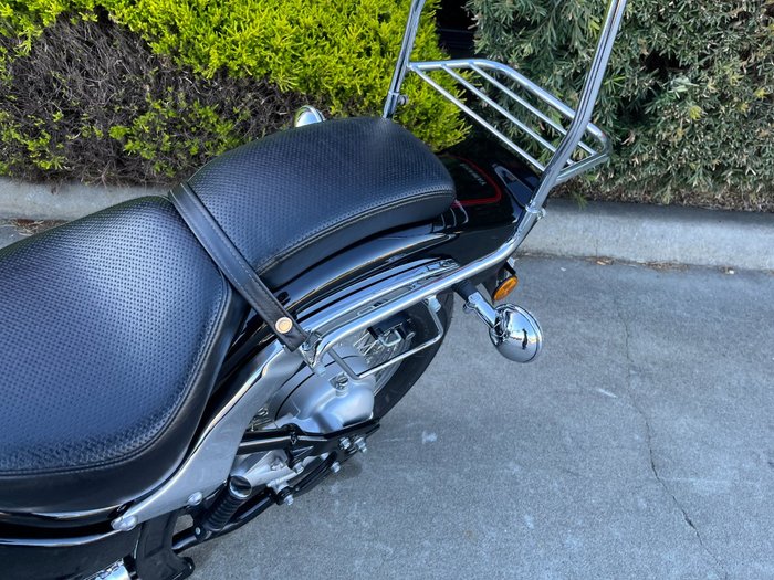2011 Yamaha XVS650 V-STAR CUSTOM