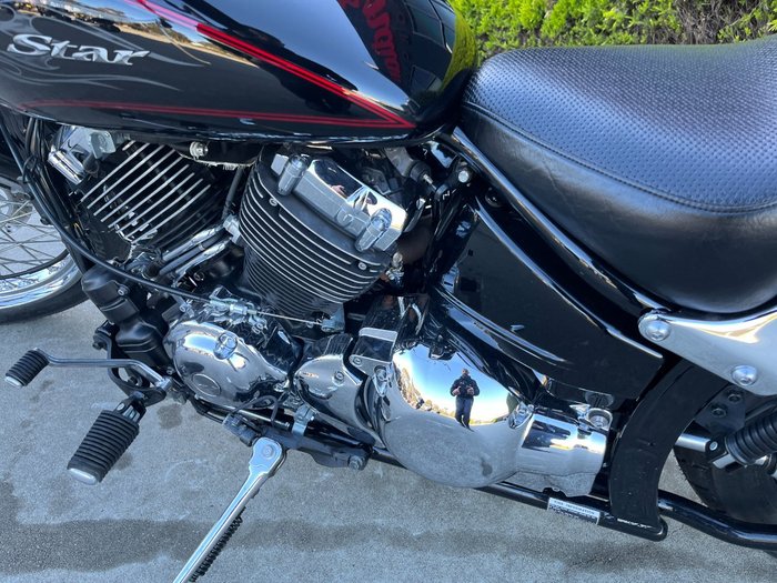 2011 Yamaha XVS650 V-STAR CUSTOM