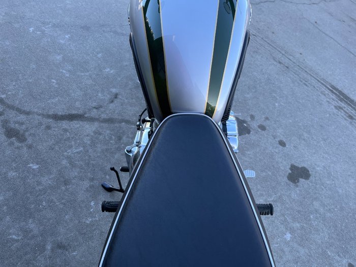 Triumph 2012 TRIUMPH 865CC BONNE T100 A2