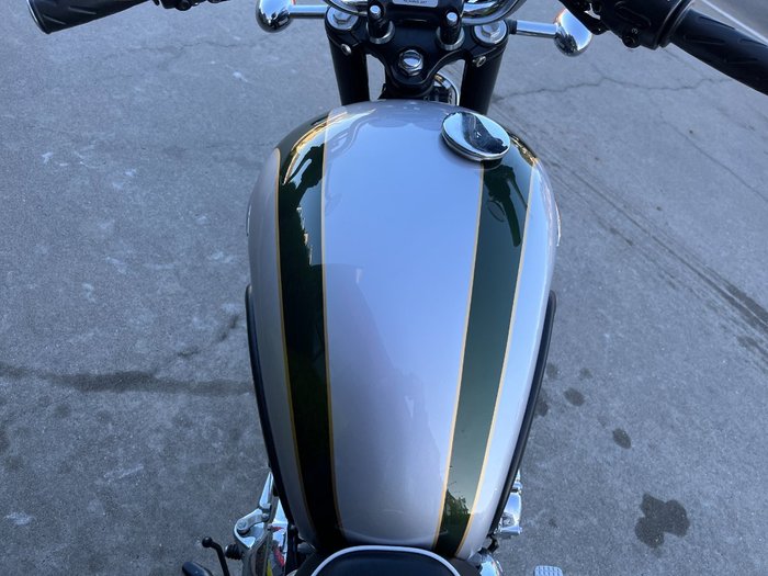 Triumph 2012 TRIUMPH 865CC BONNE T100 A2