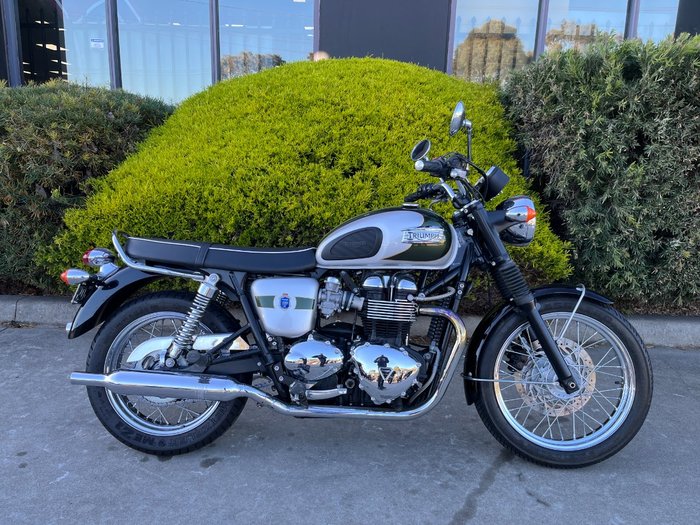 Triumph 2012 TRIUMPH 865CC BONNE T100 A2