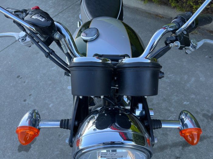 Triumph 2012 TRIUMPH 865CC BONNE T100 A2