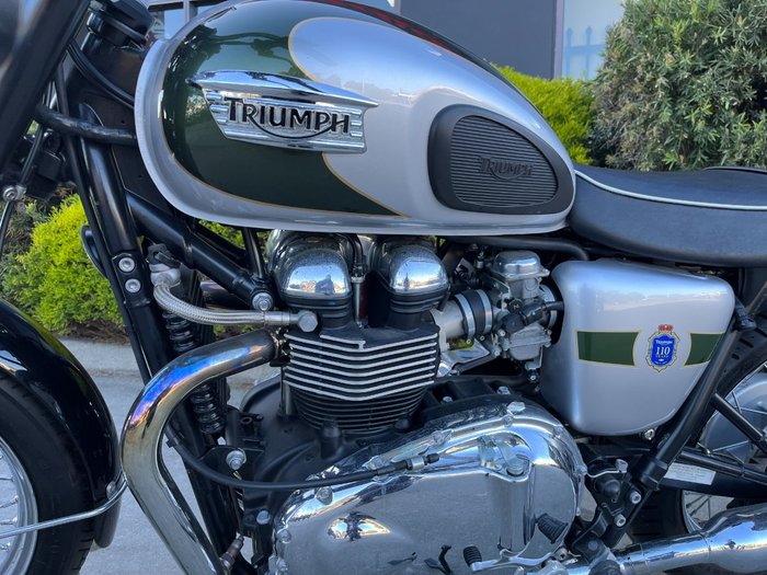 Triumph 2012 TRIUMPH 865CC BONNE T100 A2