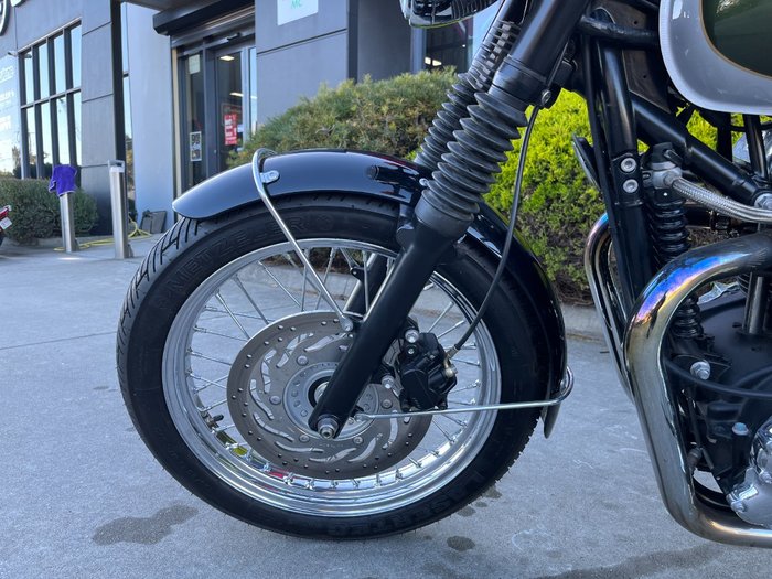 Triumph 2012 TRIUMPH 865CC BONNE T100 A2