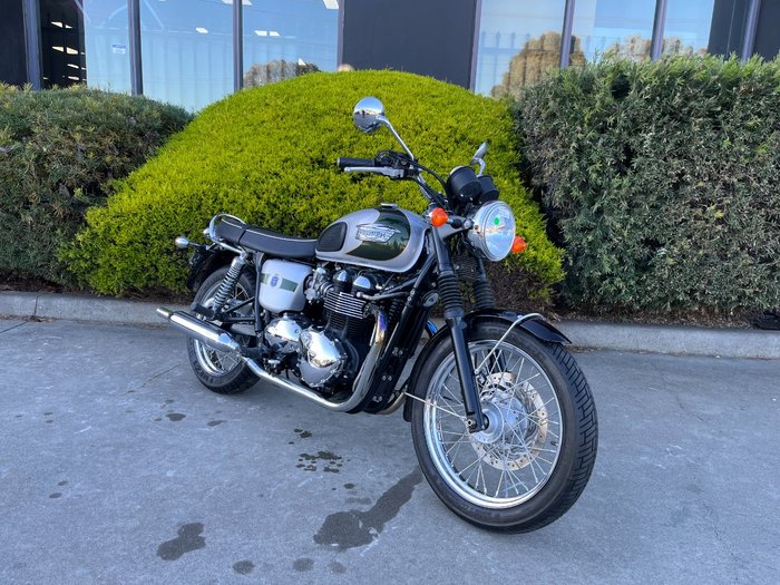 Triumph 2012 TRIUMPH 865CC BONNE T100 A2