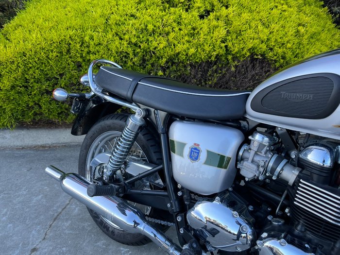 Triumph 2012 TRIUMPH 865CC BONNE T100 A2
