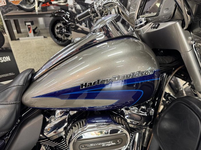 2017 Harley-Davidson CVO Limited 117 (FLHTKSE) Touring