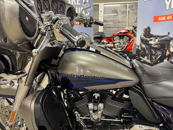 2017 Harley-Davidson CVO Limited 117 (FLHTKSE) Touring