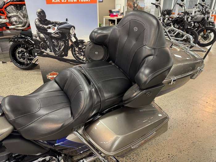 2017 Harley-Davidson CVO Limited 117 (FLHTKSE) Touring