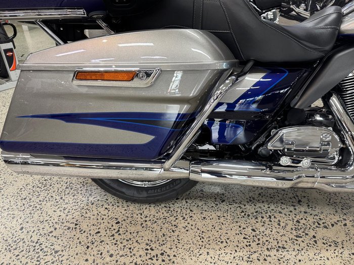 2017 Harley-Davidson CVO Limited 117 (FLHTKSE) Touring