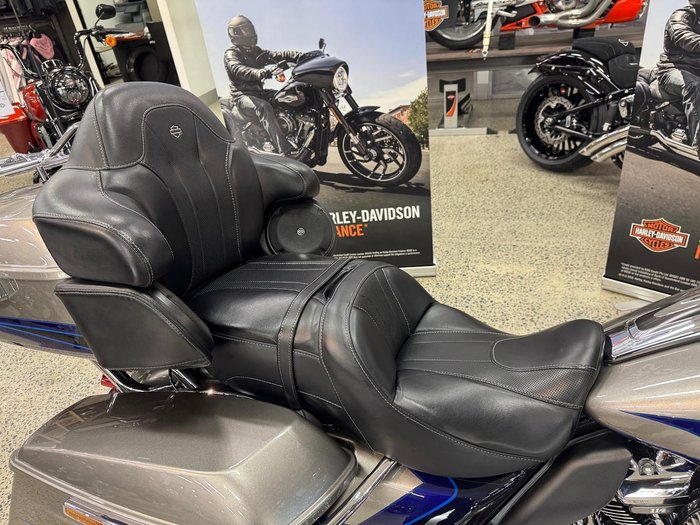 2017 Harley-Davidson CVO Limited 117 (FLHTKSE) Touring