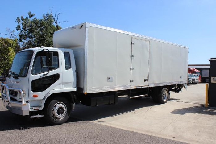 2015 all truck bodies pantech WHITE