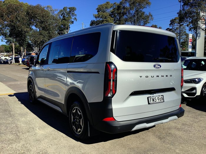 2024 Ford Tourneo Active
