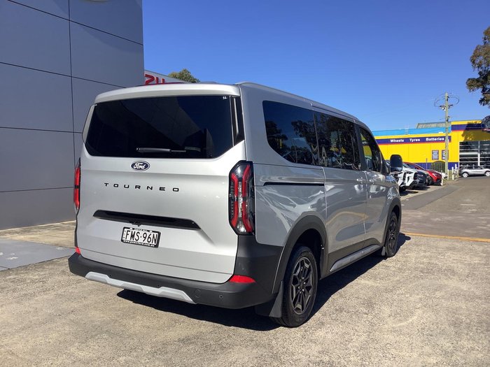2024 Ford Tourneo Active