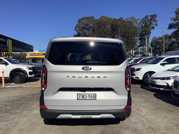 2024 Ford Tourneo Active