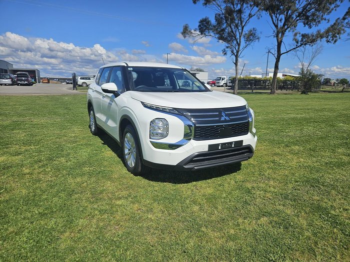 2025 Mitsubishi Outlander ES ZM MY24 White
