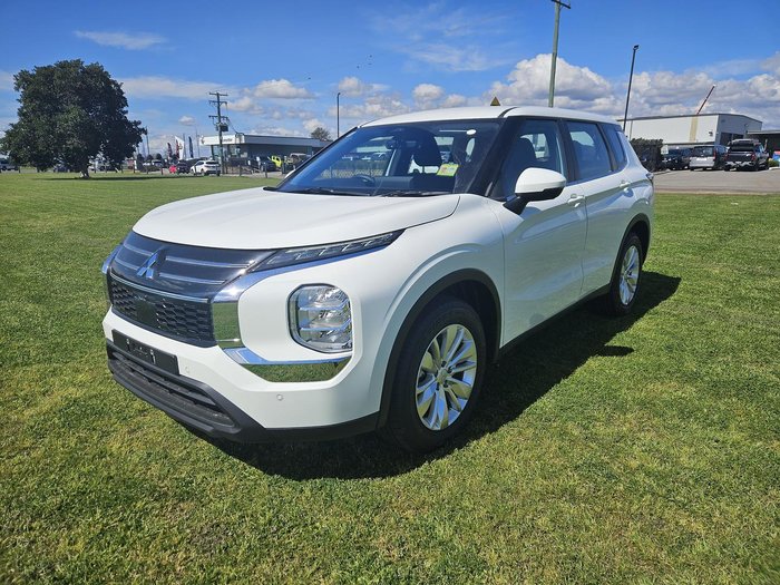 2025 Mitsubishi Outlander ES ZM MY24 White