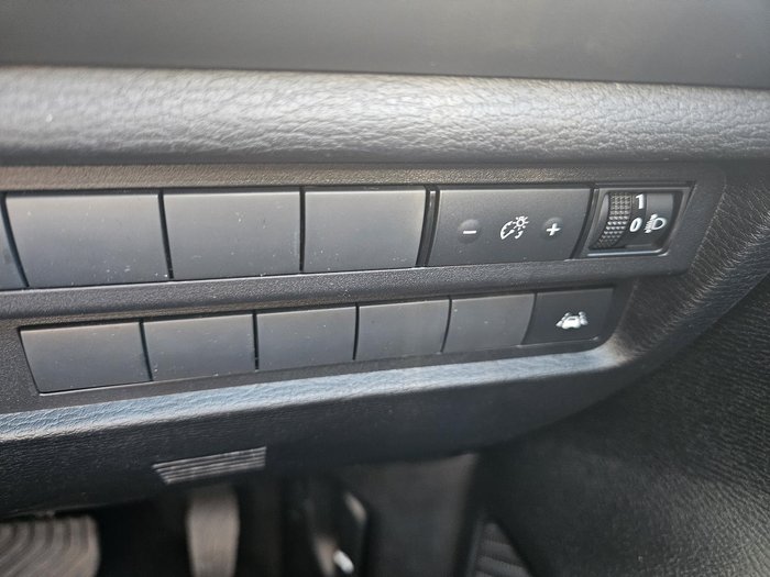 2025 Mitsubishi Outlander ES ZM MY24 White