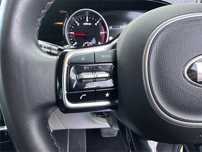 2020 KIA CARNIVAL Si