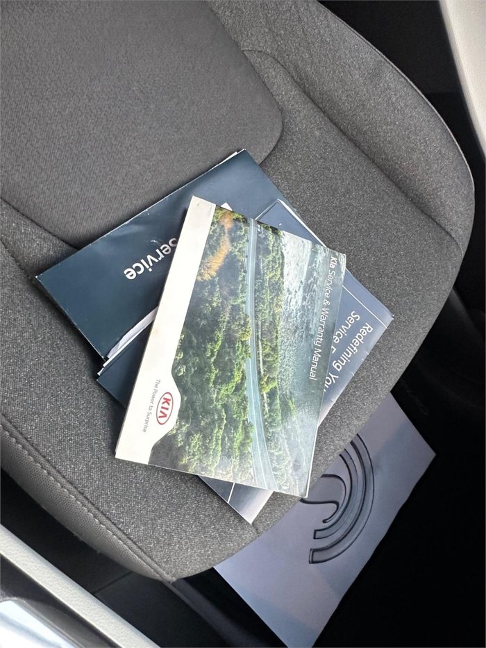 2020 KIA CARNIVAL Si