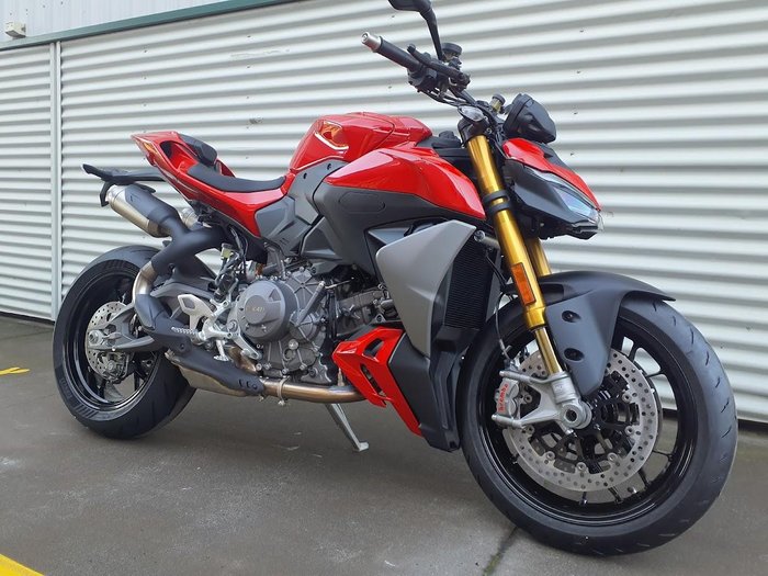 2025 Ducati Streetfighter V2 S Streetfighter Red
