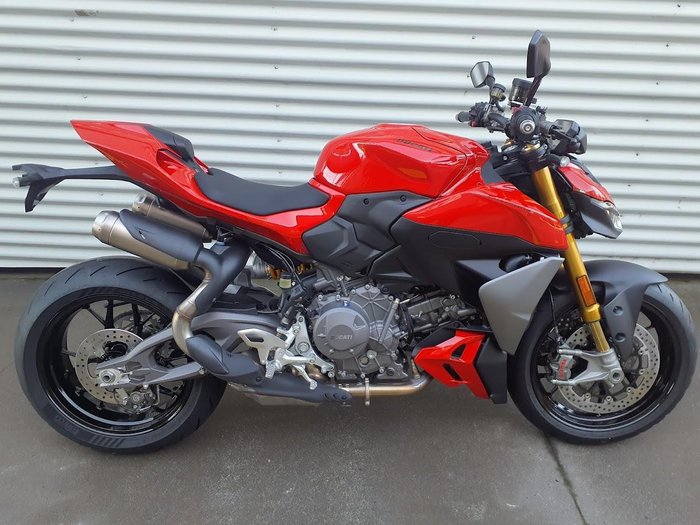 2025 Ducati Streetfighter V2 S Streetfighter Red
