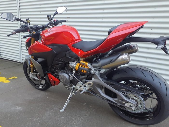 2025 Ducati Streetfighter V2 S Streetfighter Red