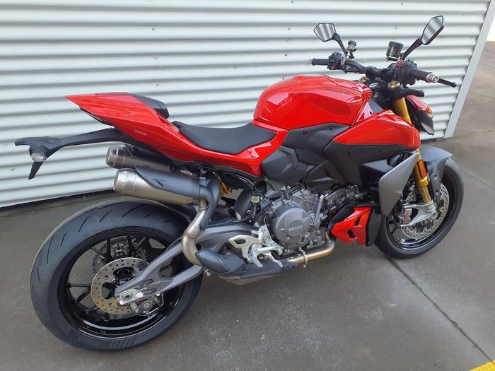 2025 Ducati Streetfighter V2 S Streetfighter Red