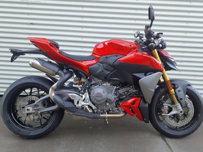 2025 Ducati Streetfighter V2 S Streetfighter Red