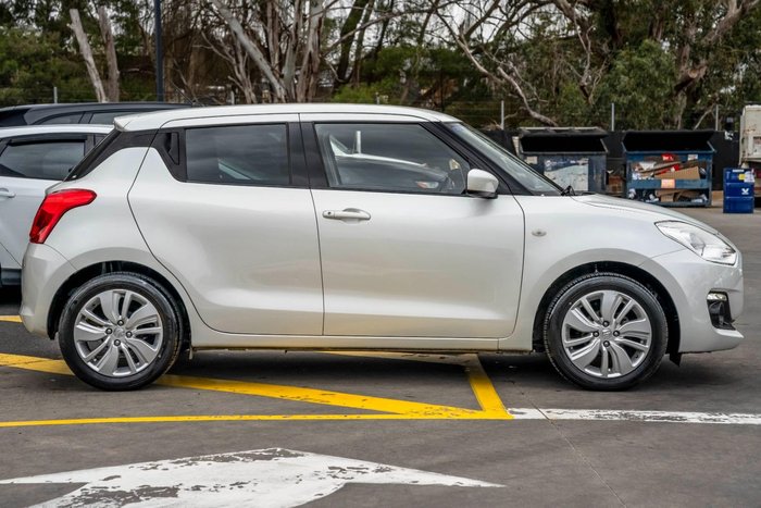 2018 Suzuki Swift GL Navigator