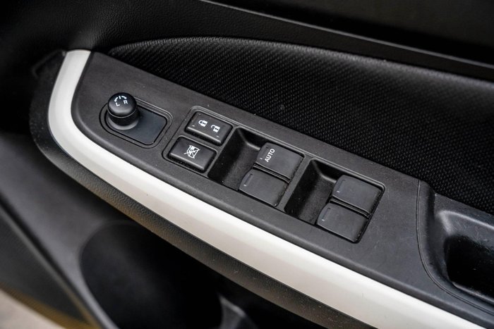 2018 Suzuki Swift GL Navigator