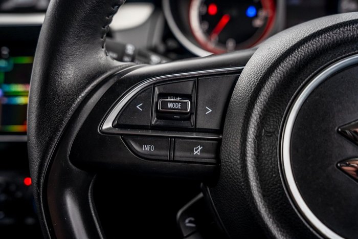 2018 Suzuki Swift GL Navigator