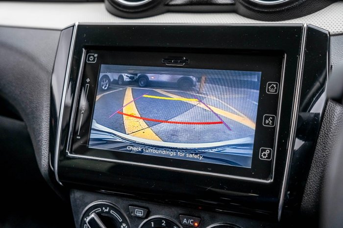 2018 Suzuki Swift GL Navigator
