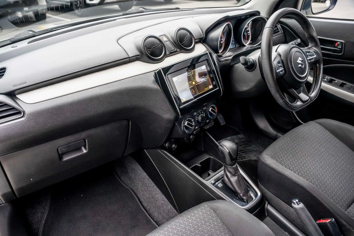 2018 Suzuki Swift GL Navigator